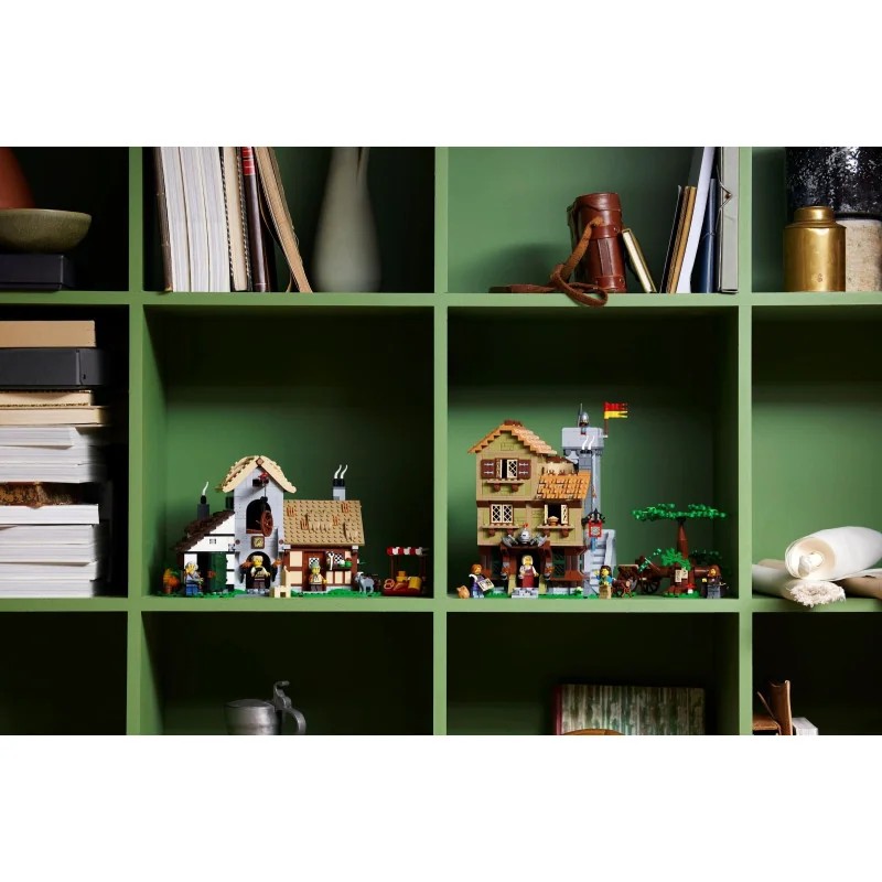 LEGO 10332 Plaza Mayor Medieval — foto 12