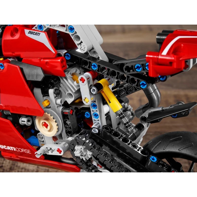 LEGO 42107 Ducati Panigale V4 R — foto 10