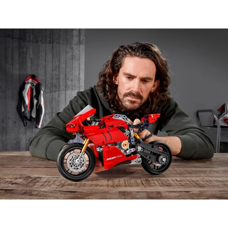 LEGO 42107 Ducati Panigale V4 R — foto 12
