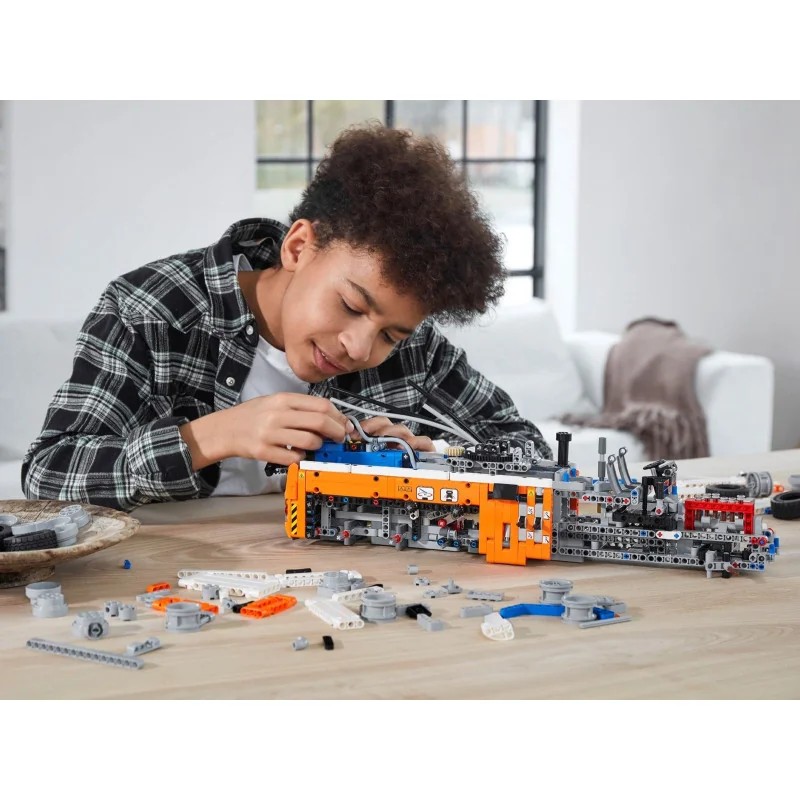 LEGO 42128 Camión Remolcador de Gran Tonelaje — foto 13