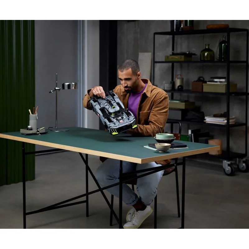 LEGO 42156 PEUGEOT 9X8 24H Le Mans Hybrid Hypercar — foto 4