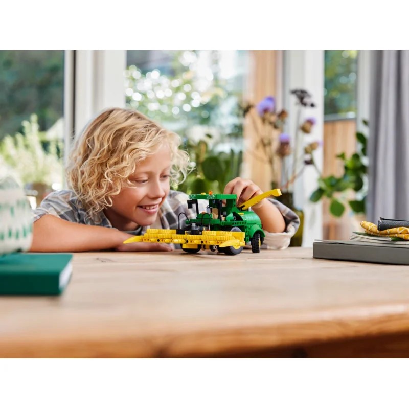 LEGO 42168 John Deere 9700 Forage Harvester — foto 9