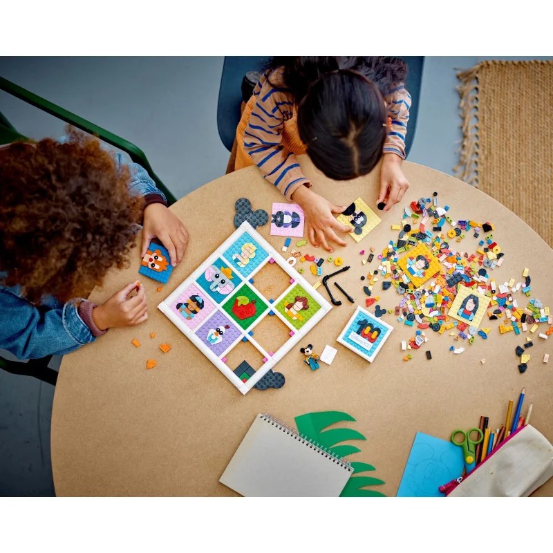 LEGO 43221 100 Años de Iconos de la Animación Disney — foto 9