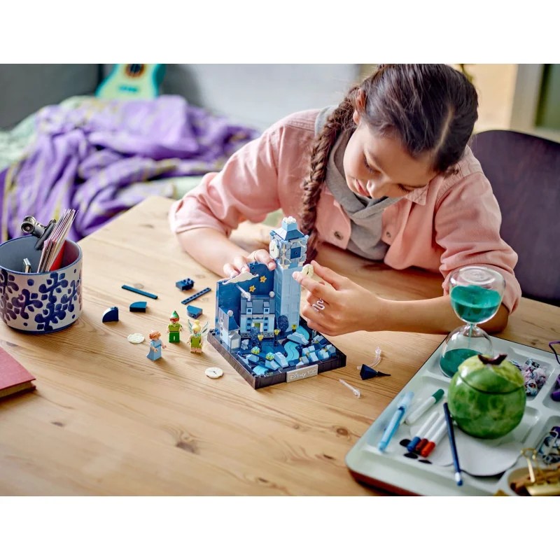 LEGO 43232 Vuelo sobre Londres de Peter Pan y Wendy — foto 7