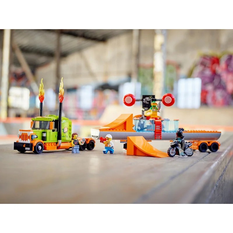 LEGO 60294 espectáculo Acrobático: Camión — foto 15