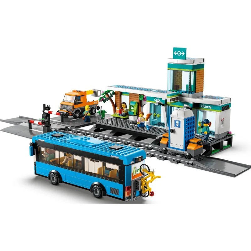 LEGO 60335 estación de Tren — foto 5
