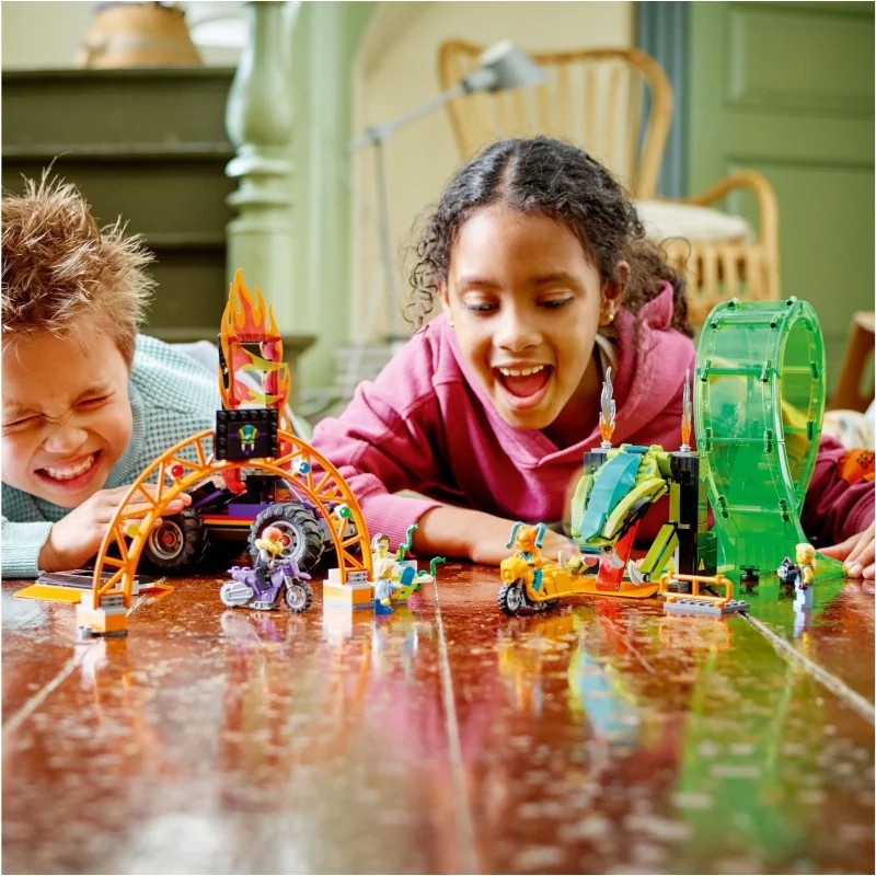 LEGO 60339 Pista Acrobática con Doble Rizo — foto 13