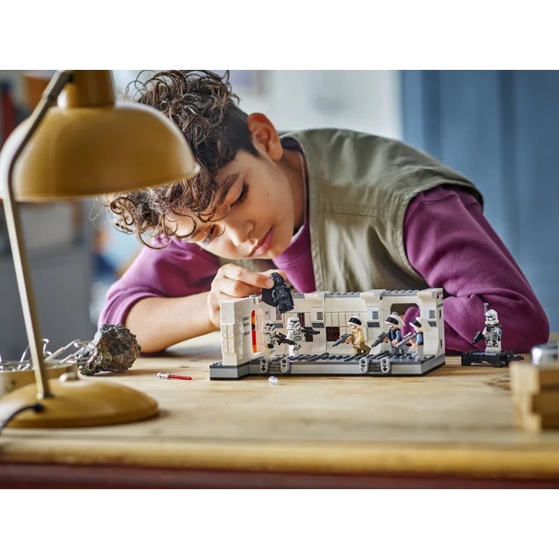 LEGO 75387 Abordaje de la Tantive IV — foto 9