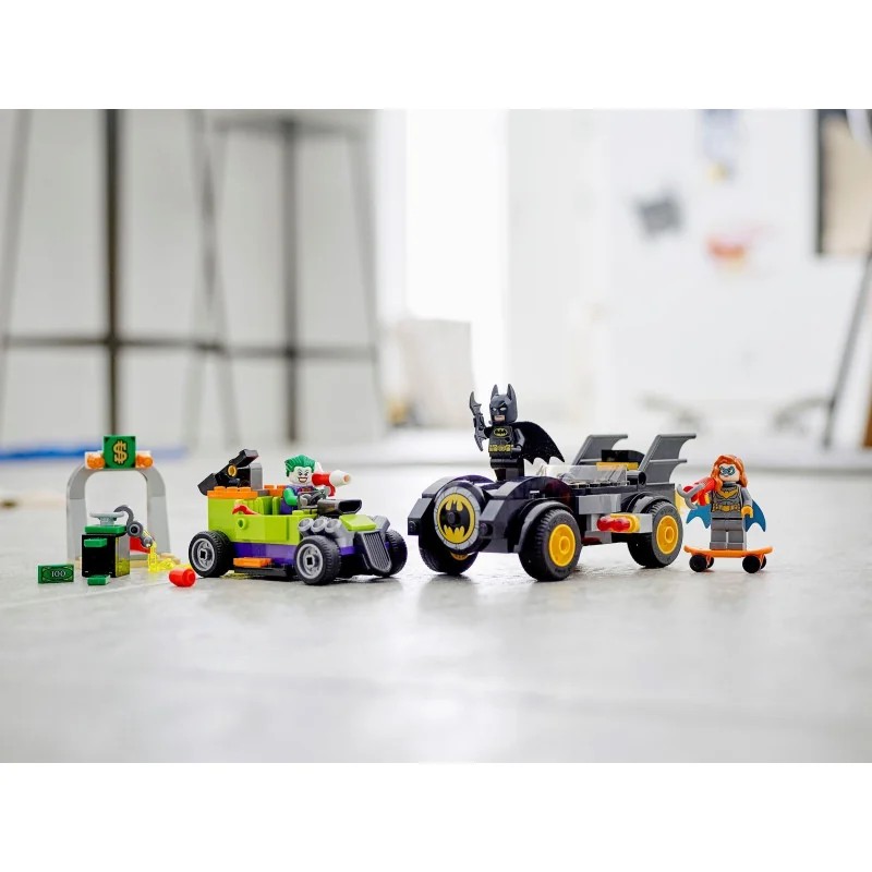 LEGO 76180 Batman vs. The Joker: Persecución en el Batmobile — foto 12