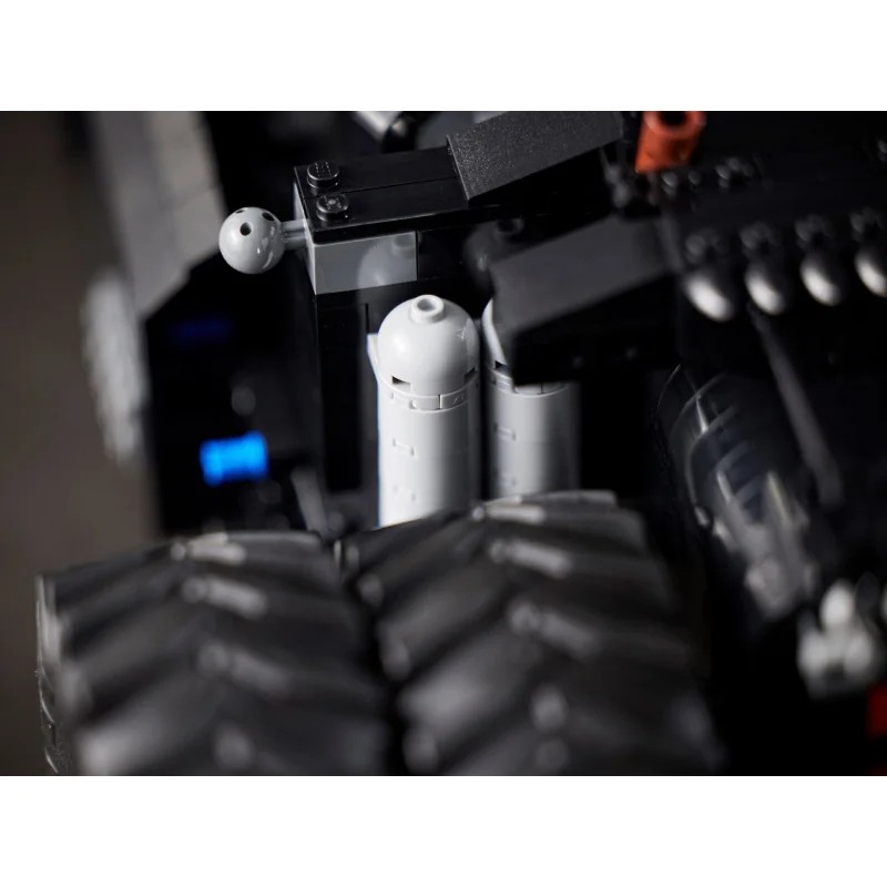 LEGO 76240 DC Batman: Batmóvil Blindado — foto 14